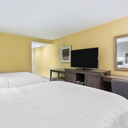 Hampton Inn & Suites Tampa Airport Avion Park Westshore Exterior foto