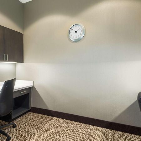 Hampton Inn & Suites Tampa Airport Avion Park Westshore Exterior foto