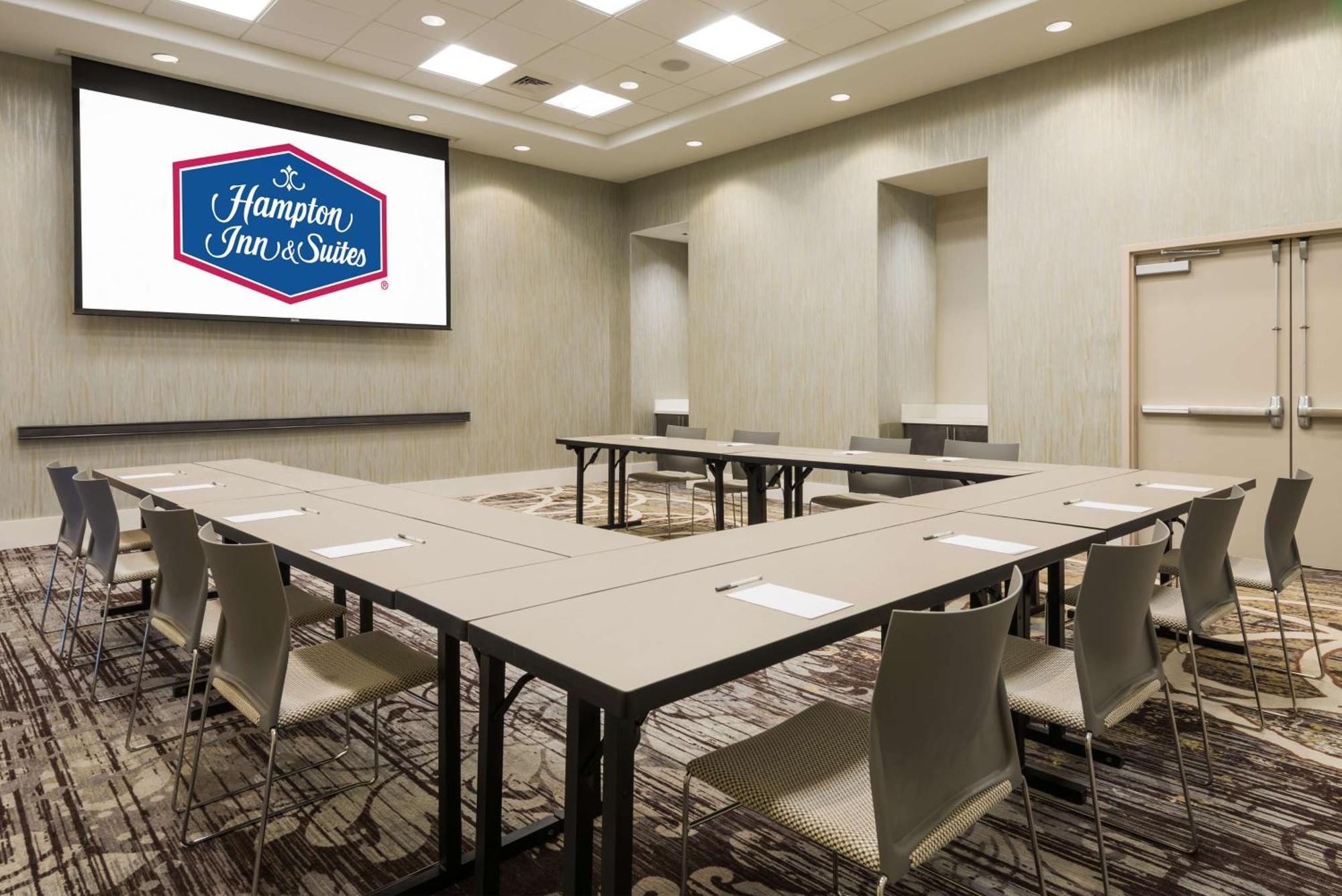 Hampton Inn & Suites Tampa Airport Avion Park Westshore Exterior foto